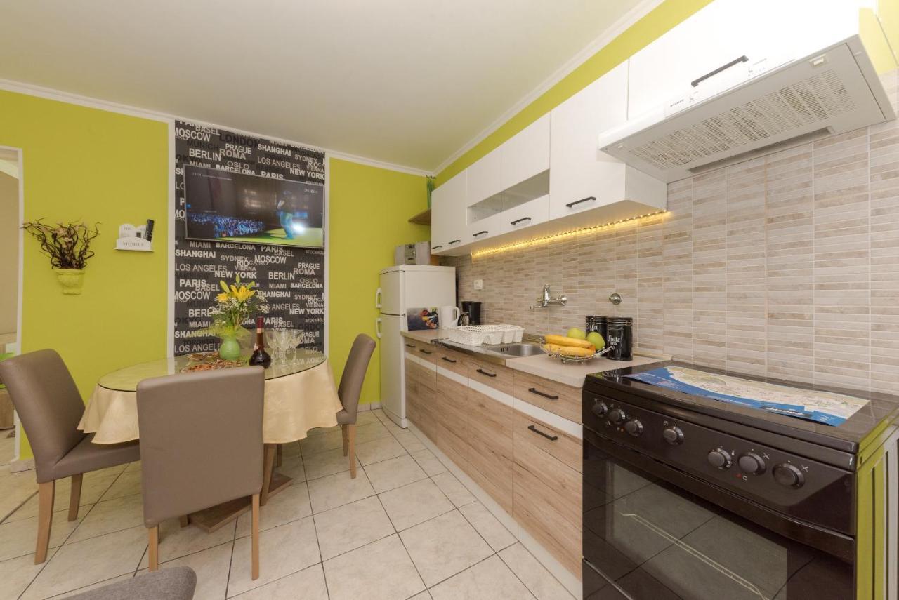 שיבניק Apartment Danijela מראה חיצוני תמונה
